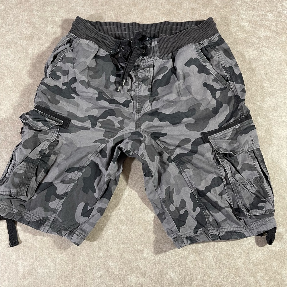 South Pole Grey Camo Hip Hop Men’s Shorts Size M